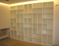 Bibliothèque déstructurée sur mesure
